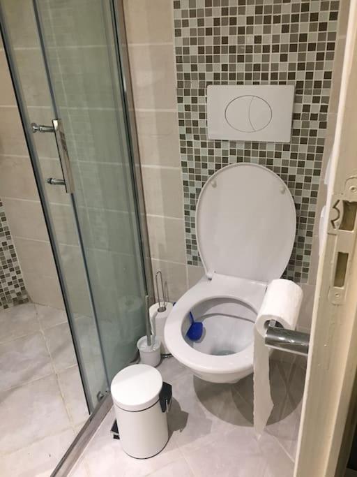 Studio Ideal Pour Deux Voyageurs Sur Μασσαλία Εξωτερικό φωτογραφία