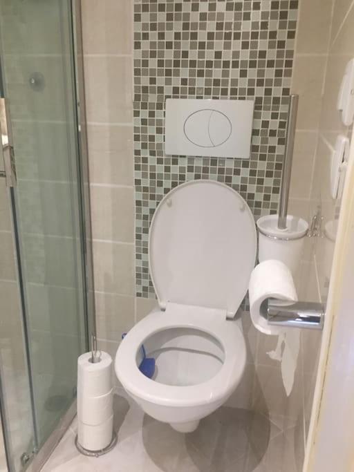 Studio Ideal Pour Deux Voyageurs Sur Μασσαλία Εξωτερικό φωτογραφία